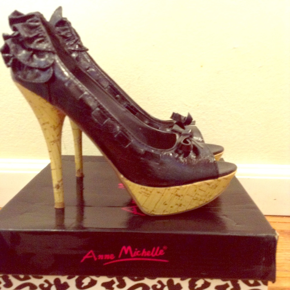 🔊SALE 🔊 Open toe heels